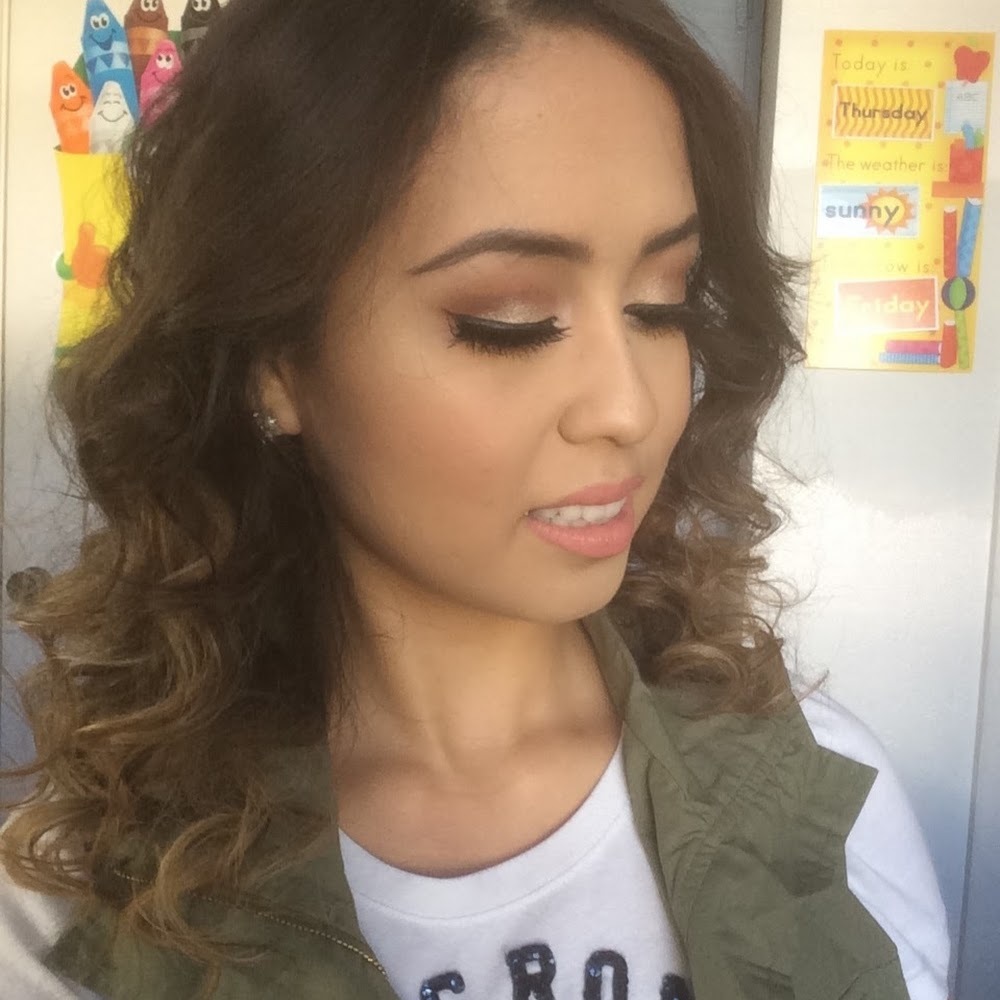 Meet your Posher, Azusena